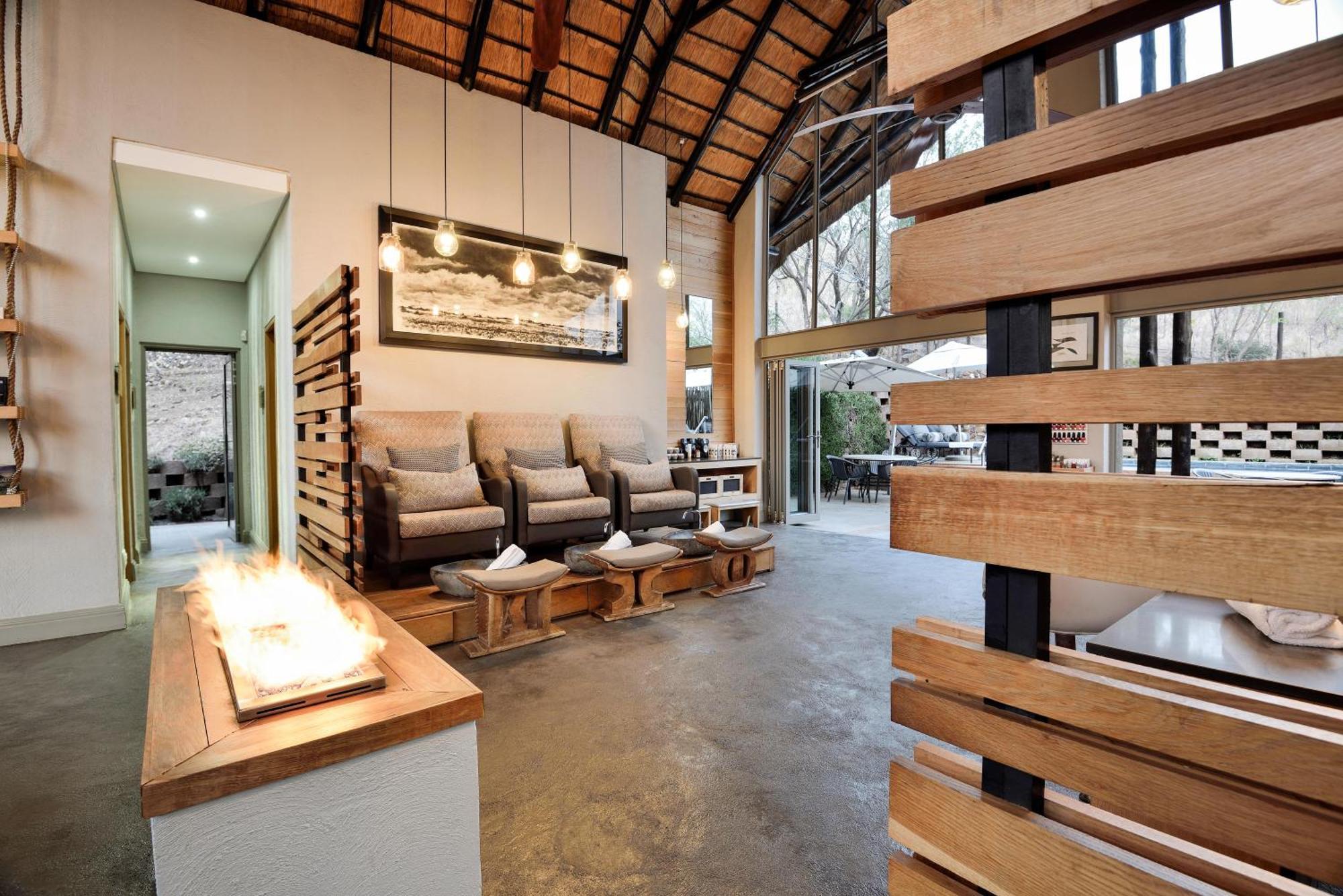 Bakubung Bush Lodge Ледиг Экстерьер фото