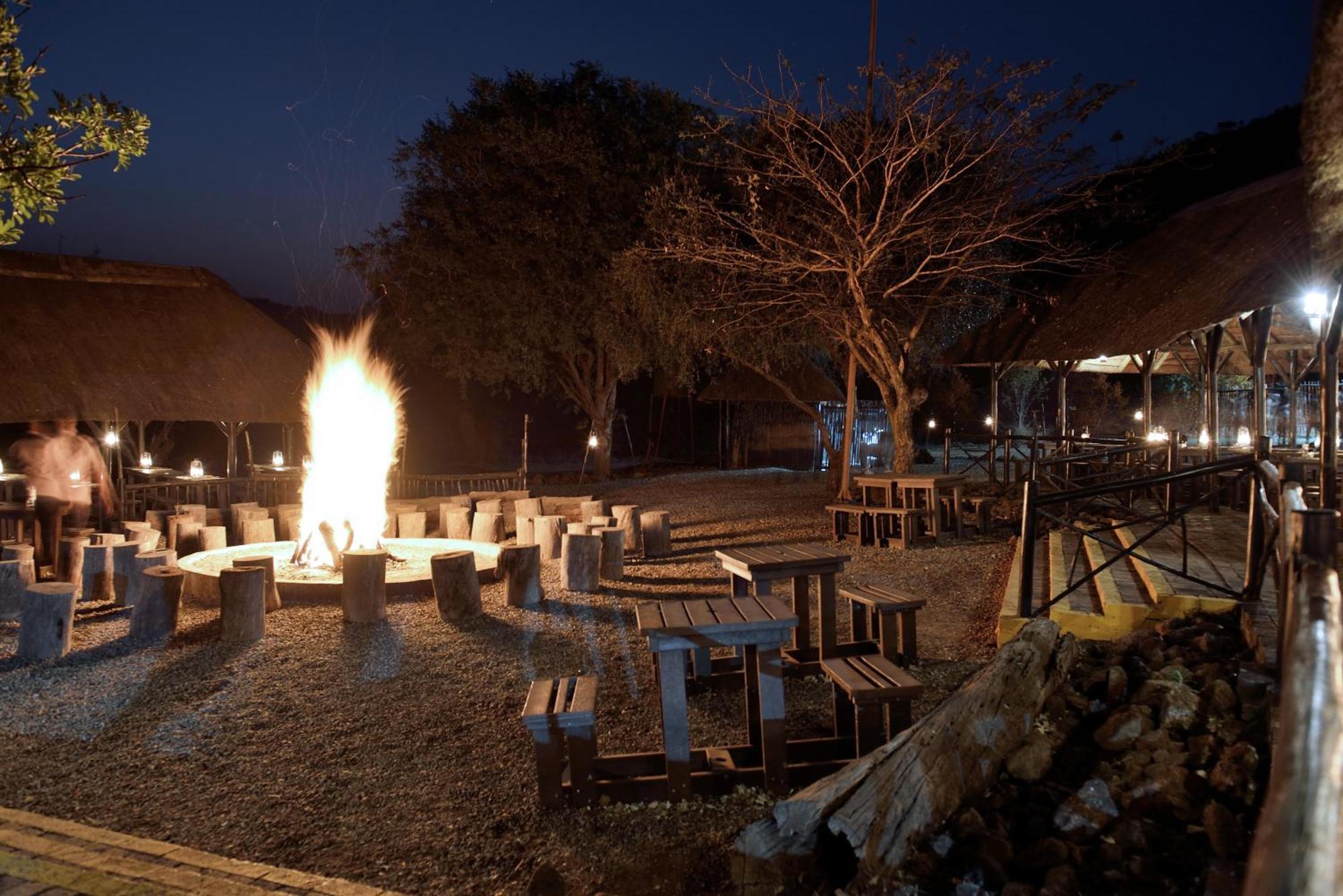 Bakubung Bush Lodge Ледиг Экстерьер фото
