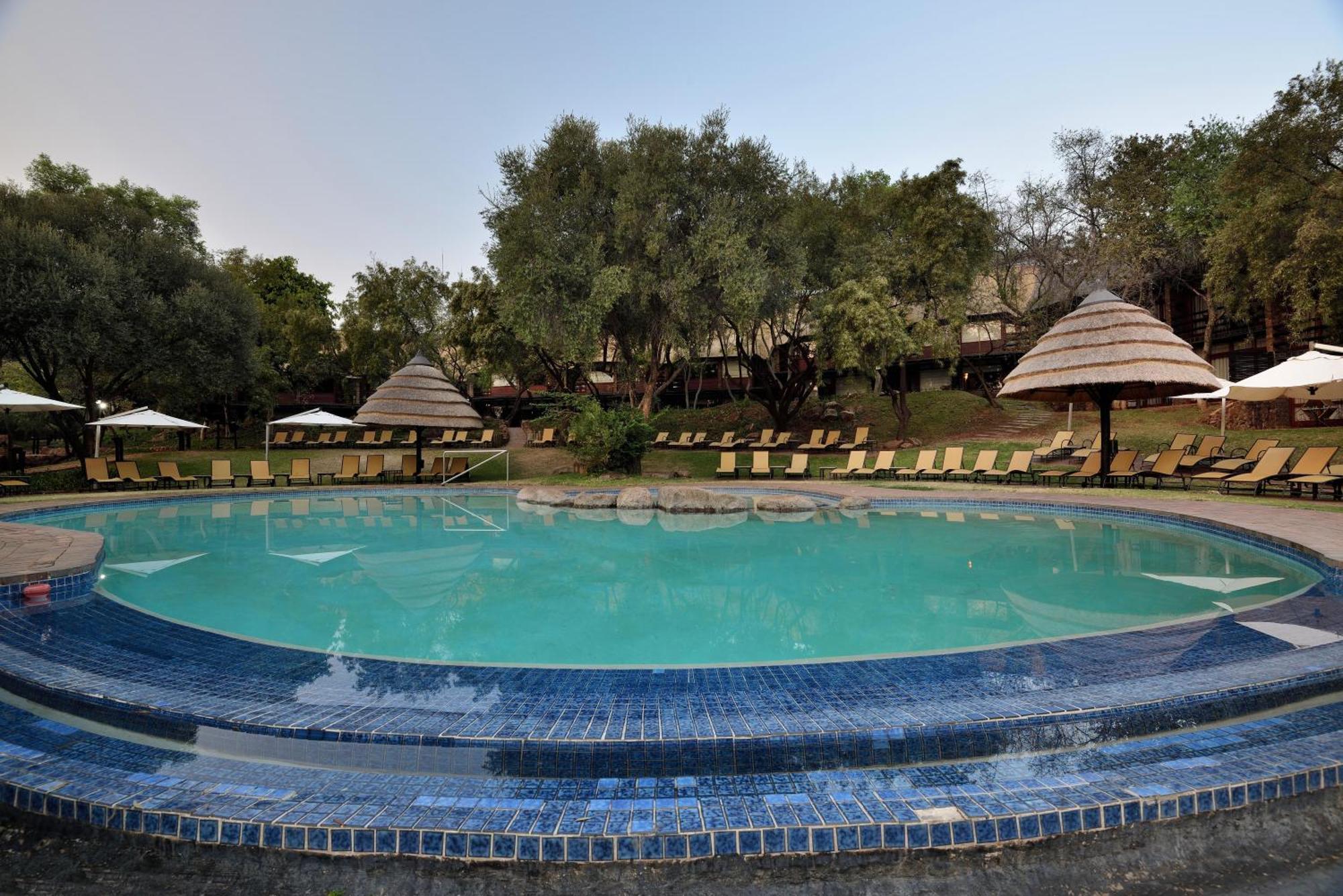 Bakubung Bush Lodge Ледиг Экстерьер фото