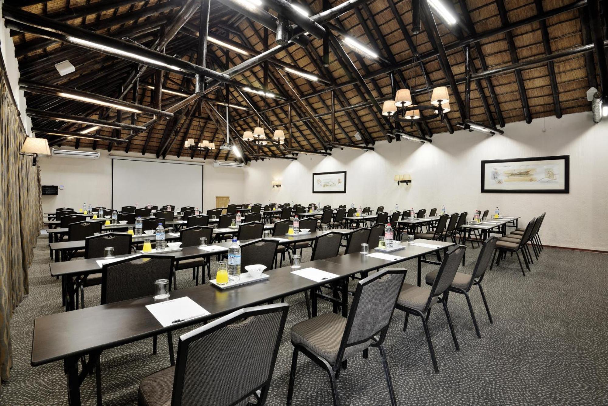 Bakubung Bush Lodge Ледиг Экстерьер фото