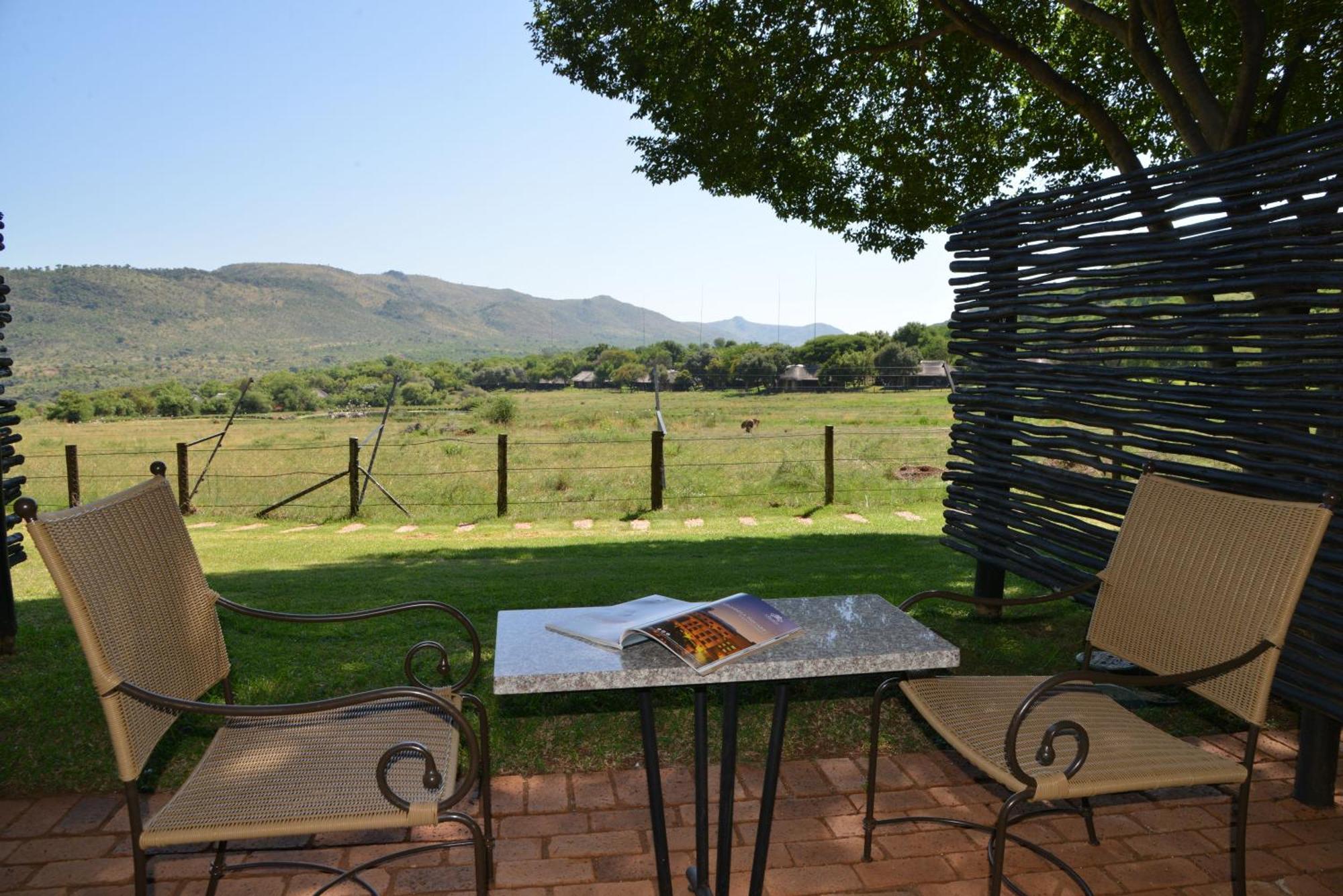 Bakubung Bush Lodge Ледиг Экстерьер фото